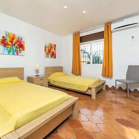 Villa Casa Do Engenho, Guia - Walkable To Restaurants And Shops