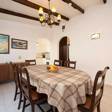 Casa Do Engenho, Guia - Walkable To Restaurants And Shops